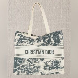 NEW! Christian Diorivera Oversized Blue Tote
